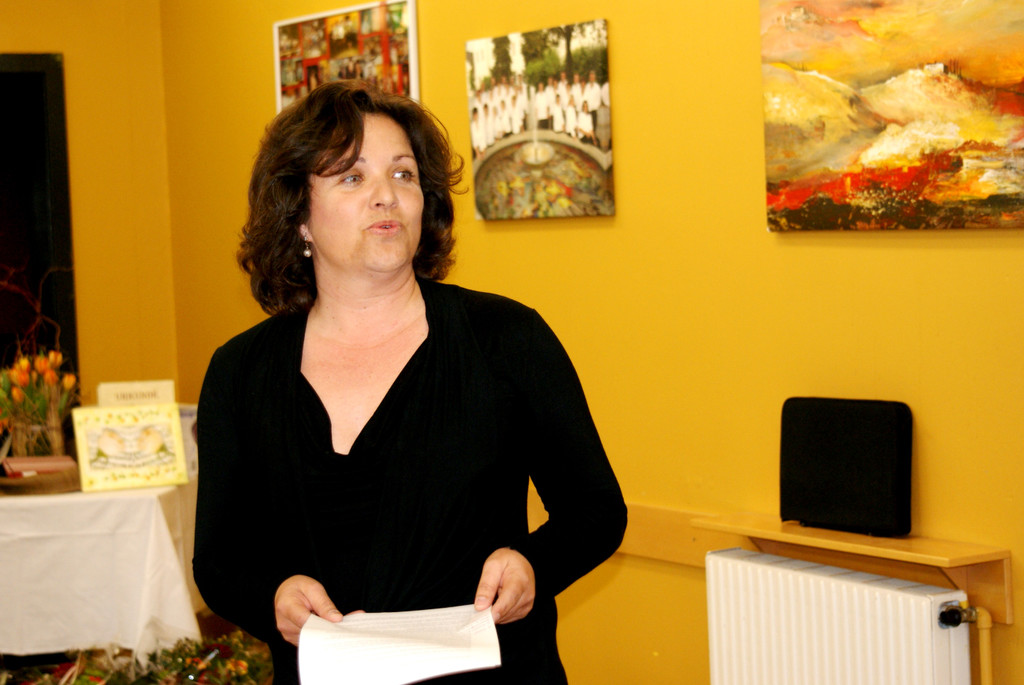 Archivarin Karin Amann.JPG
