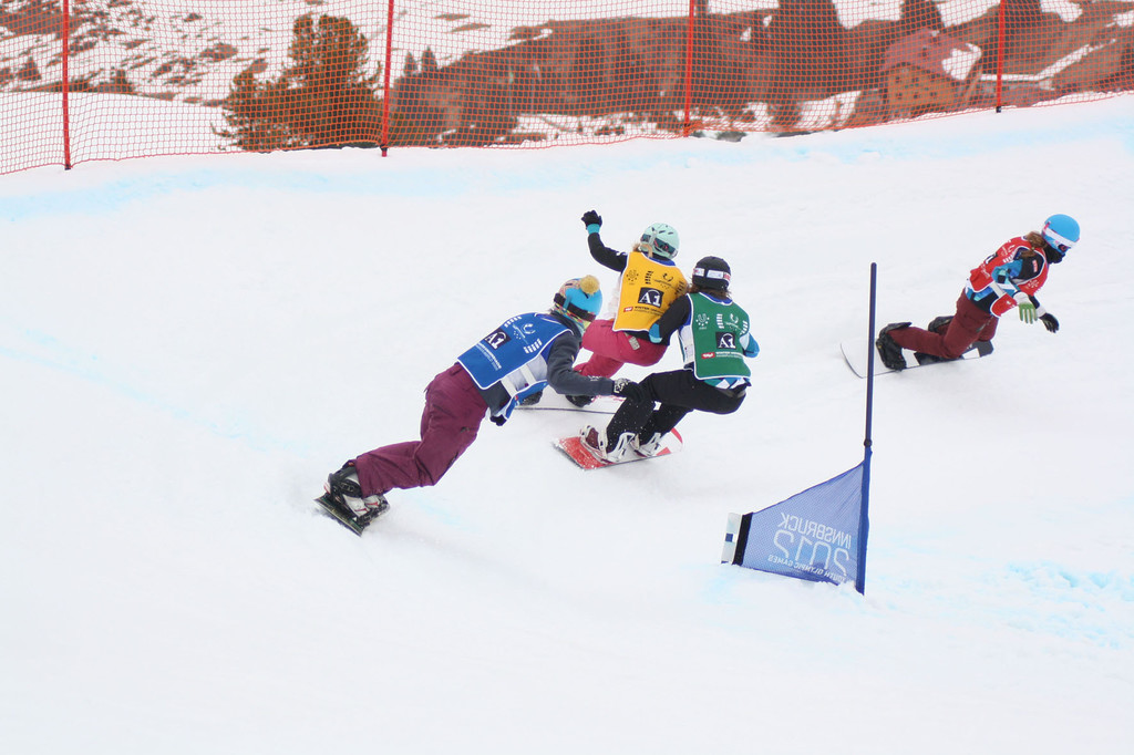 IMG_2980_bib red_holzer.jpg