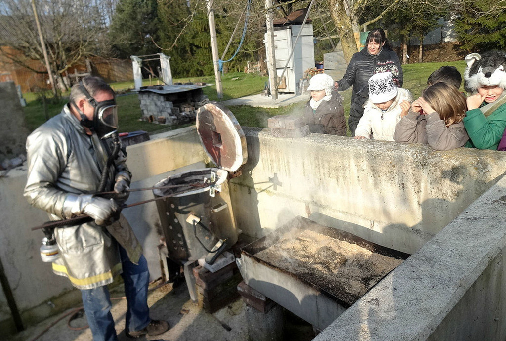 Raku-Brand der Tonkreuze.jpg