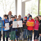 DSC_0004 Die 2a bricht auf zur musikalischen Lesereise ins Altersheim.JPG