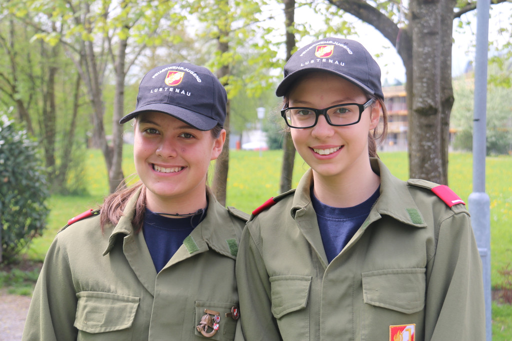 IMG_4222_Natalie und Katharina.JPG