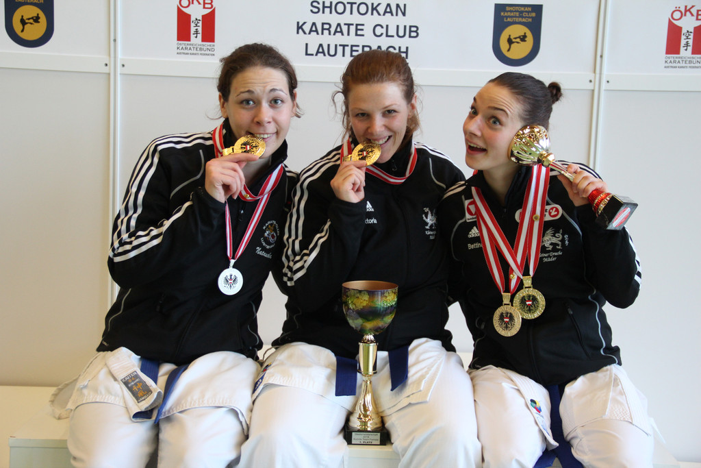 Natascha Aberer_ Vicky Selinscheck_ Bettina Plank-IMG_9929-1.jpg