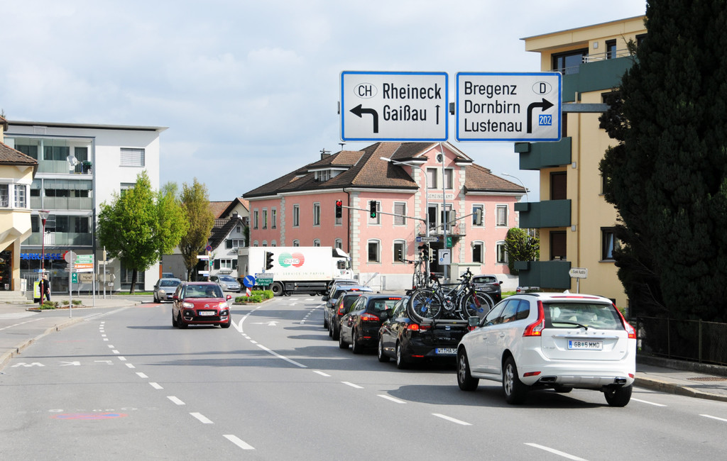 Verkehr Ho__chst 15-04-2014 30.jpg