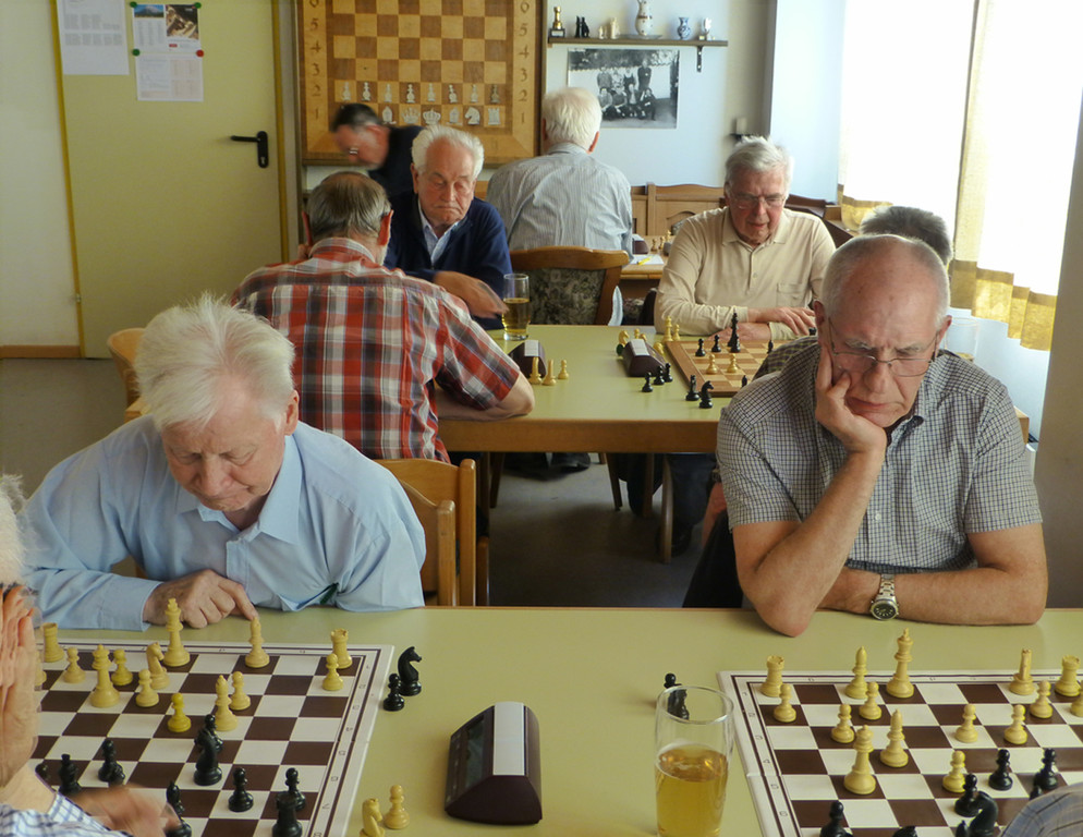 Senioren16Saal _.jpg