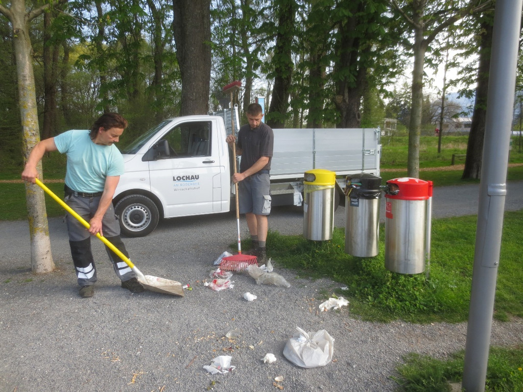 Abfall SCHWARZBAD Aufr__umdienst 14-04-2014 _18_.JPG