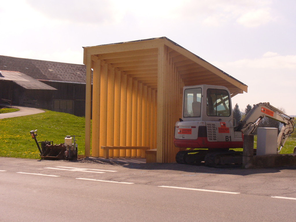 busstop4.JPG