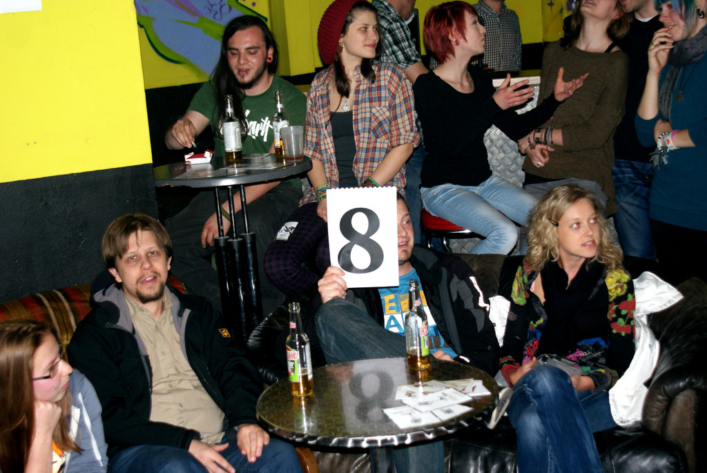 21 Das Publikum bewertete die Slammer.JPG