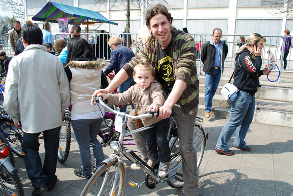 Fahrradbegeisterung bei Gro__ und Klein_JPG-1271163747