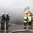 Großbrand in Au: Feuerwehr löscht Zimmerei "Feuerstein"