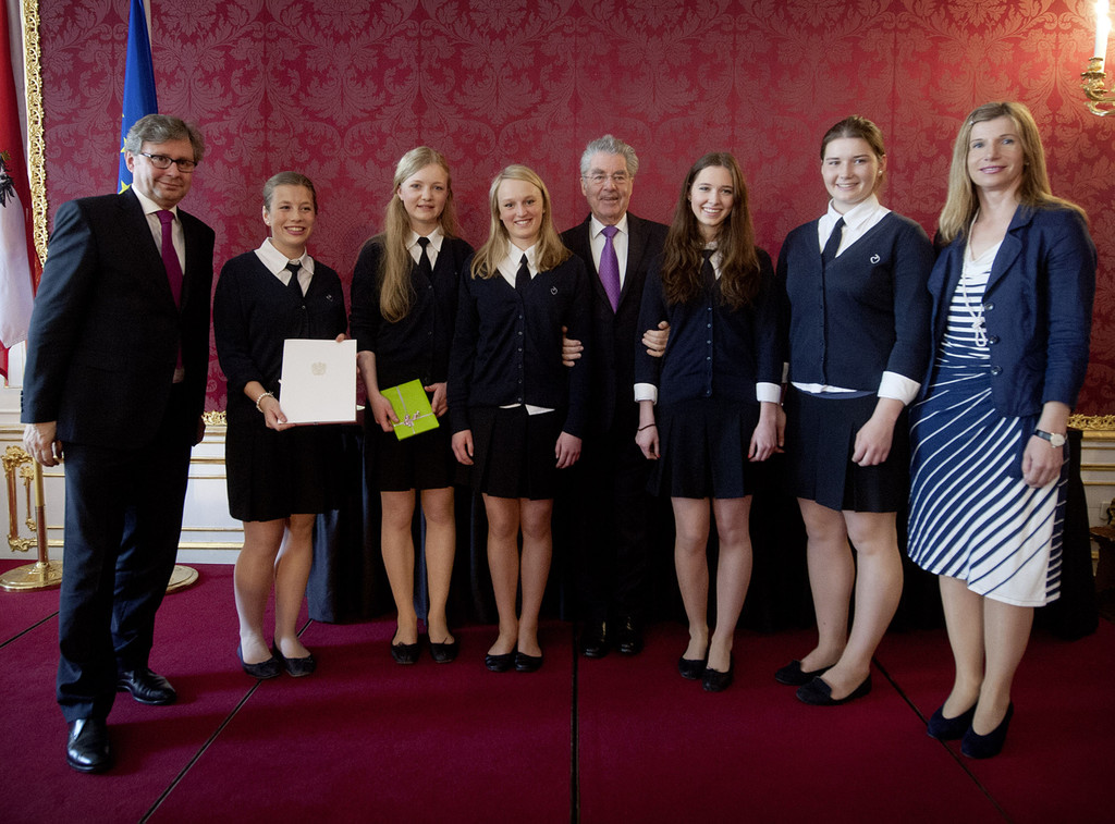 Bundespraesident HLW Riedenburg.jpg