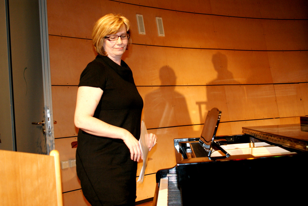 40 Gabriele Derflinger_ Pianistin.JPG
