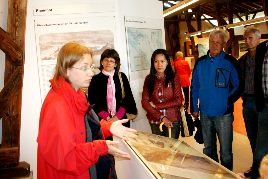 45 Geschichtstr__chtige Informationen erhielten die Besucher im Museum.JPG