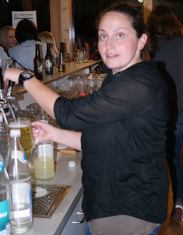 26_4_2014 FC Langeneggparty in Clubheim4.jpg