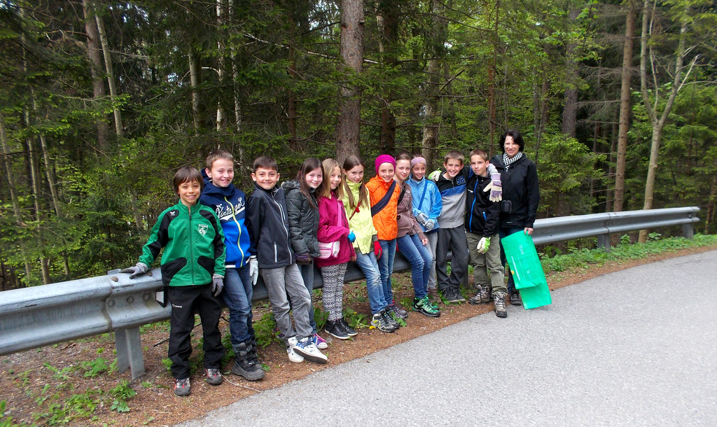 Flurreinigung VS-Muntlix am 22_04 _4_.JPG