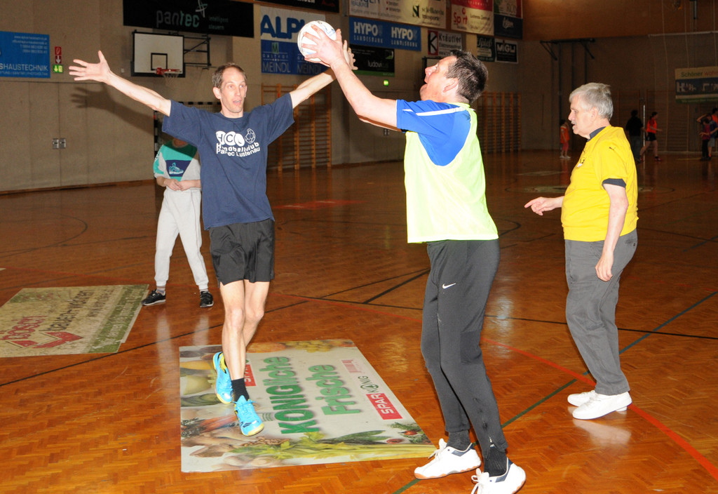 Handball Special 3.jpg
