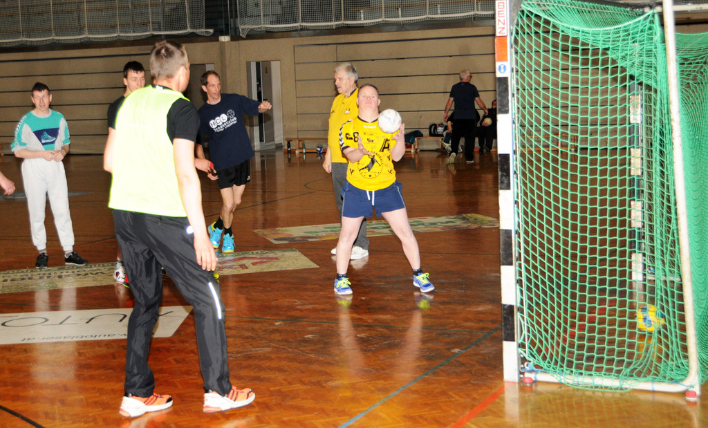 Handball Special 7.jpg