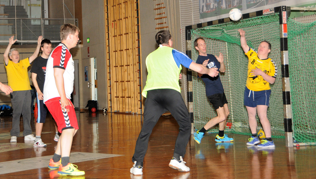 Handball Special 16.jpg