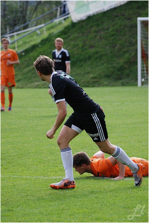20140426_171_bizau_alberschwe_light800px.JPG