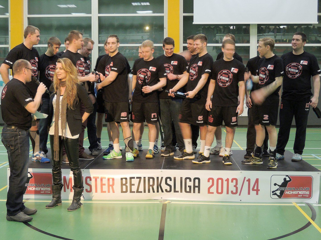 Handball12b.jpg