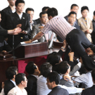 Massenschlägerei: Rabiate Methoden in Südkoreas Parlament