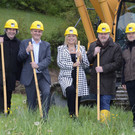 Luna_Trading_GmbH_Spatenstich_140430_01.jpg