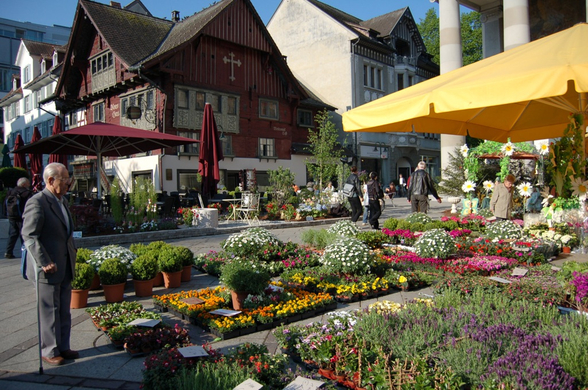 Blumenmarkt1_JPG-1271353647