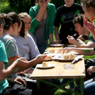 Kleine Pause bei Kuchen und Kaffee.JPG