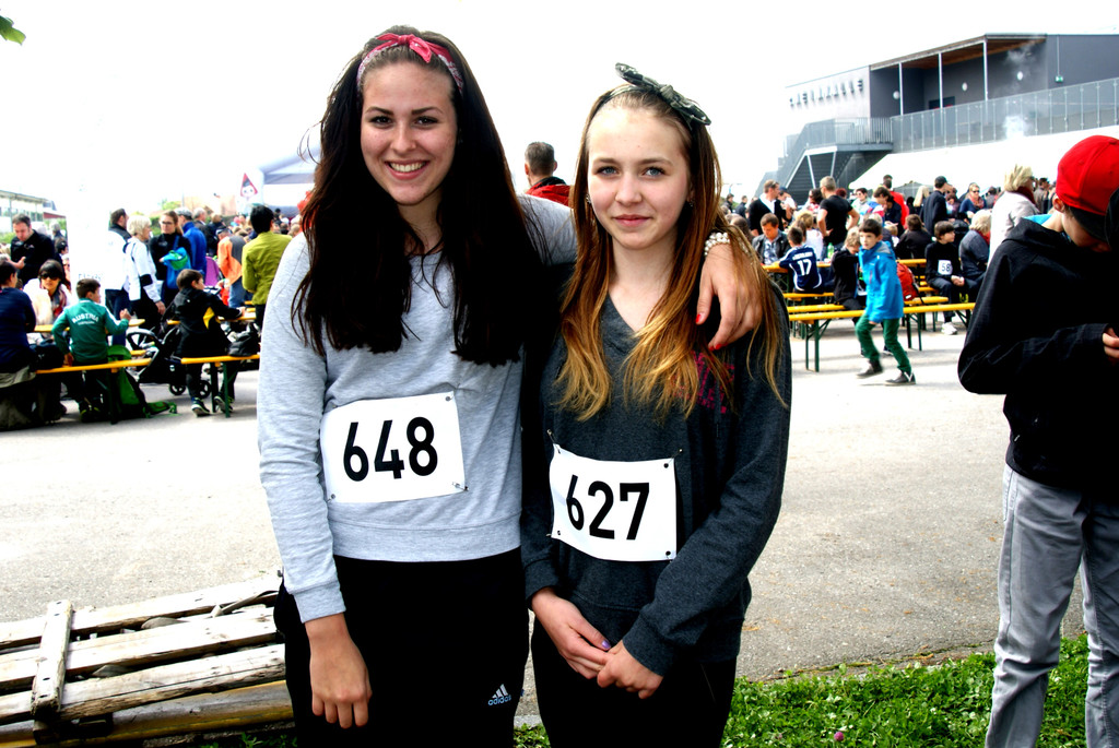 48 Maren und Lena.JPG