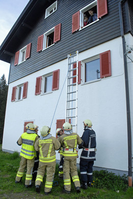 _c_ Gerhard Scopoli - Kreis__bung Latschau - 049.jpg