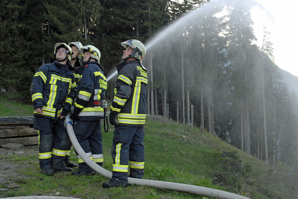 _c_ Gerhard Scopoli - Kreis__bung Latschau - 108.jpg