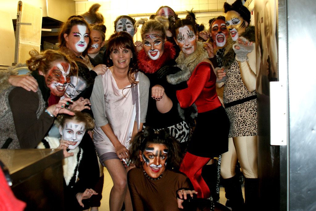 # Titelbild_ Barbara __he mit der WAMCO-Truppe.JPG