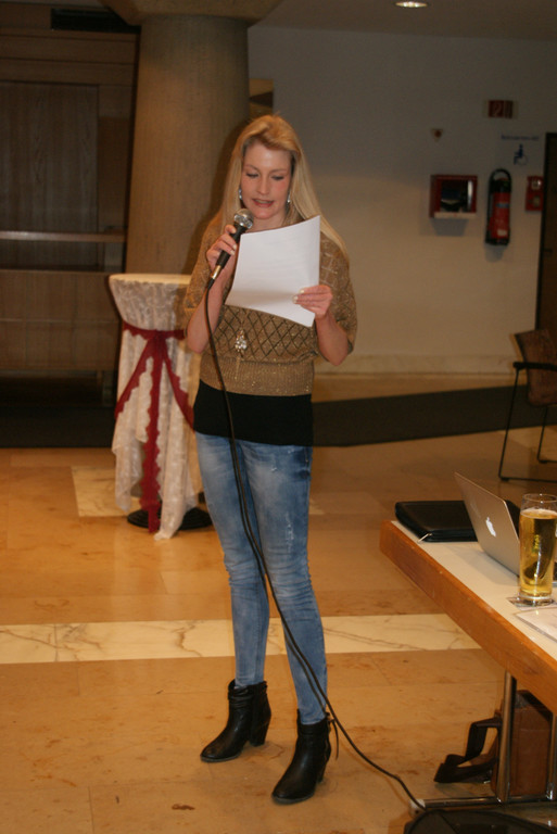 084 Franziska Leitner_ Leiterin der Teenie-Garde.JPG