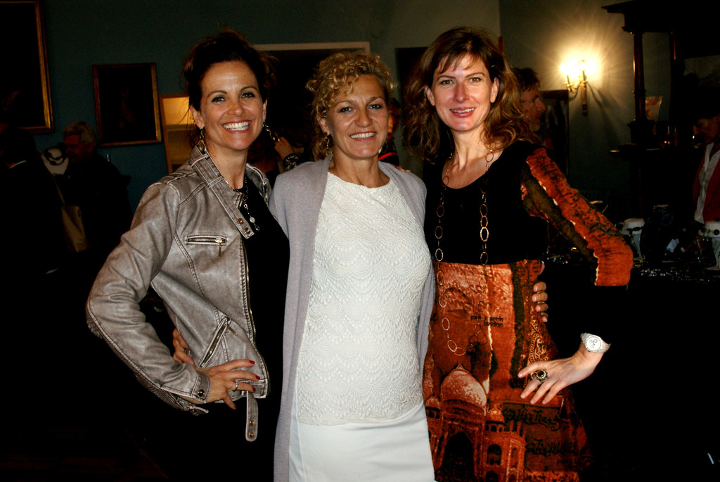 a 066 Esther-Renata Mathis_ Rosi Monz und Christin van Geuze.JPG