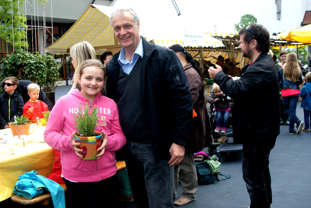 117 Johanna _11_ mit Papa Walter Natter.JPG