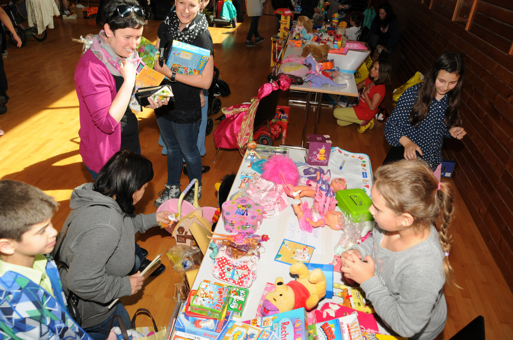 Kinderflohmarkt 10-05-2014 6.jpg