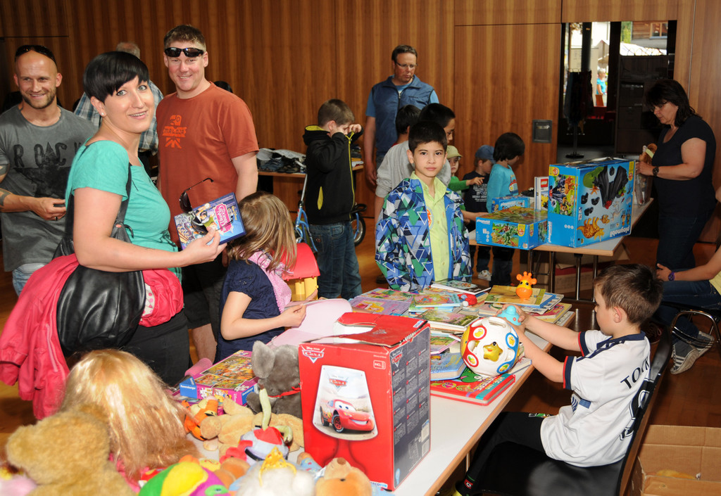 Kinderflohmarkt 10-05-2014 15.jpg