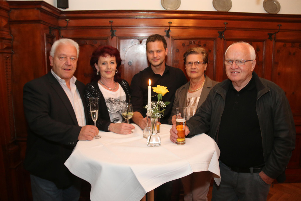 IMG_6282_Josef und Sonja Amann mit Gerhard_ Resi und Christian Steurer _Amann Summer Rieder_.JPG
