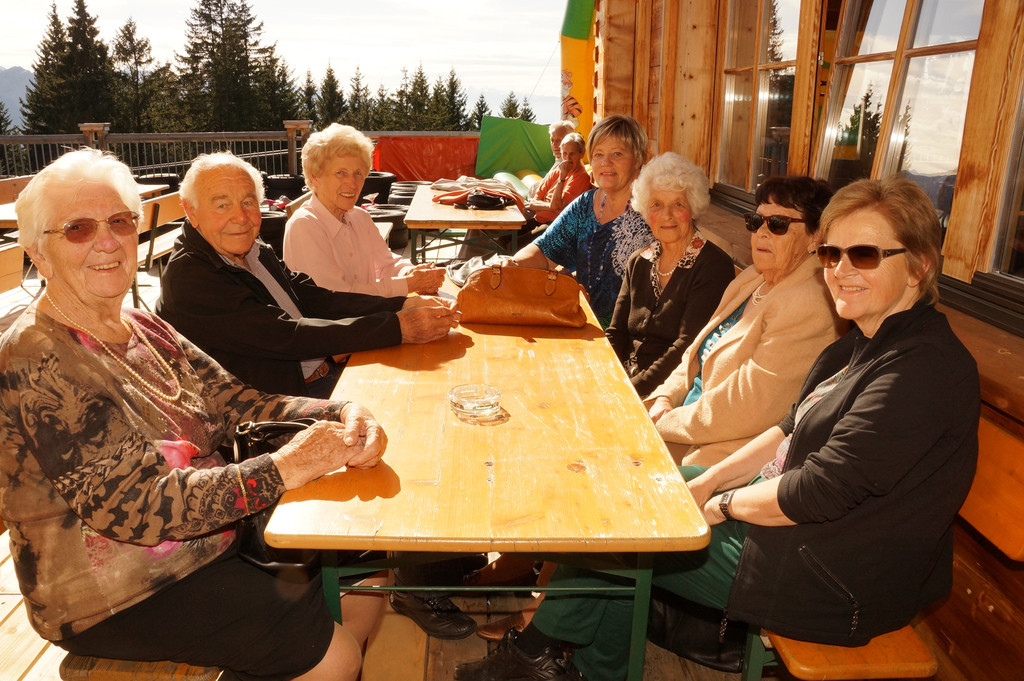 Die Bludenzer Seniorinnen und Senioren am Muttersberg.