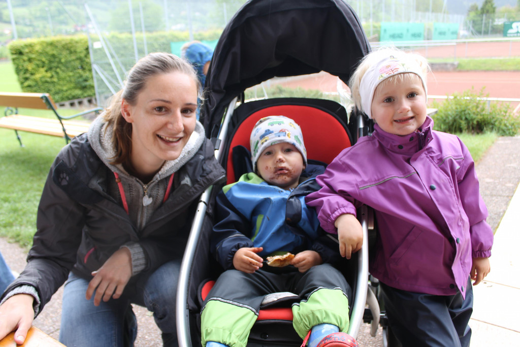 v_li_Mama Sarah_ Luis und Marie.JPG