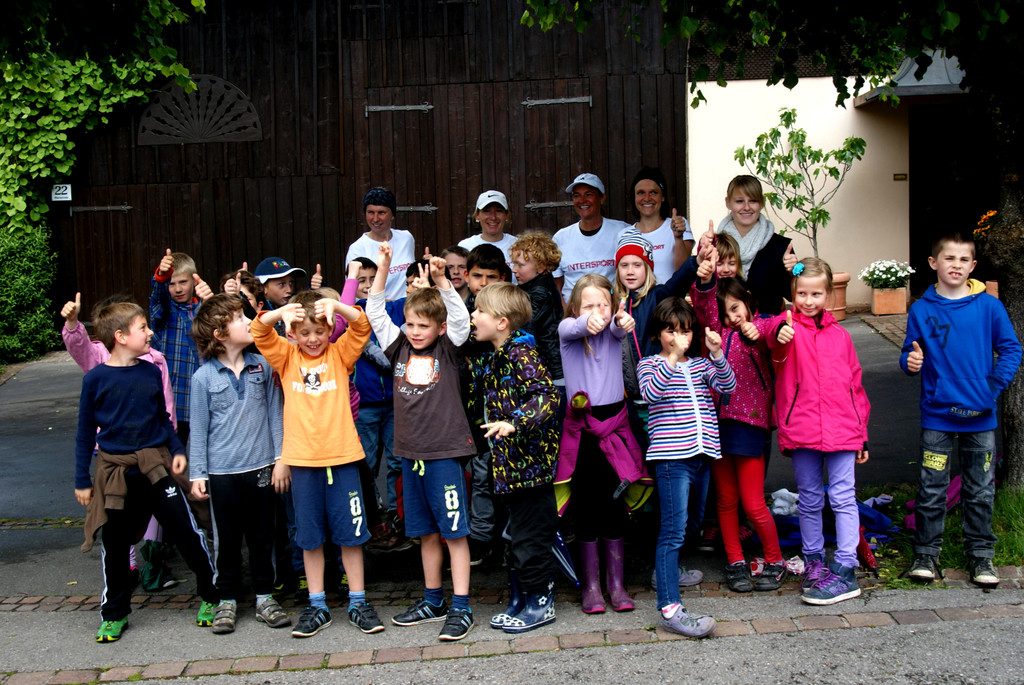19 Daumen hoch f__r das Schulheim.JPG