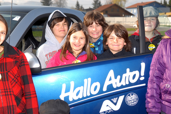 HalloAutoAltach19.JPG