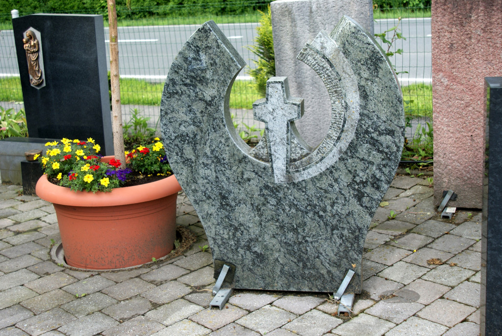 53 Steine f__r die Ewigkeit.JPG