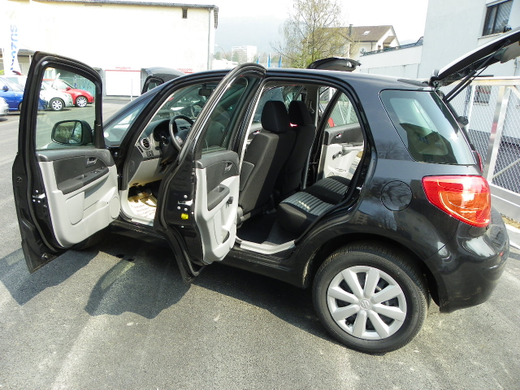 101_5700_jpg-1271526162