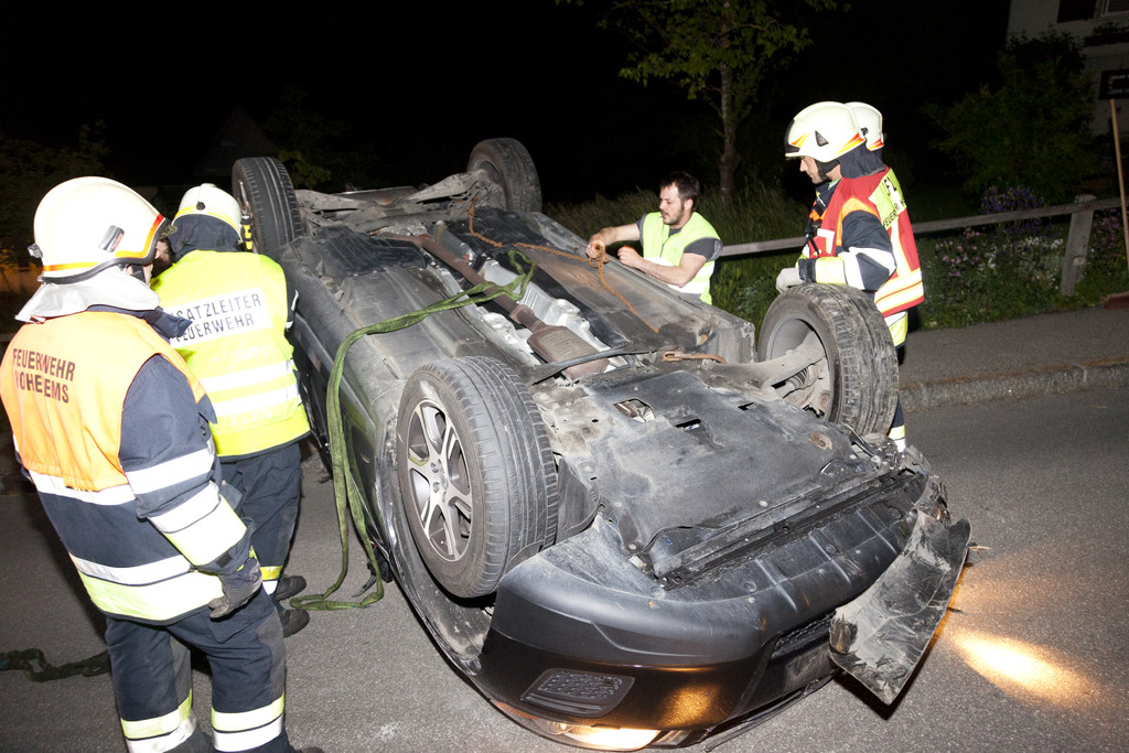 VU Ems Reute PKW-Dach24.JPG