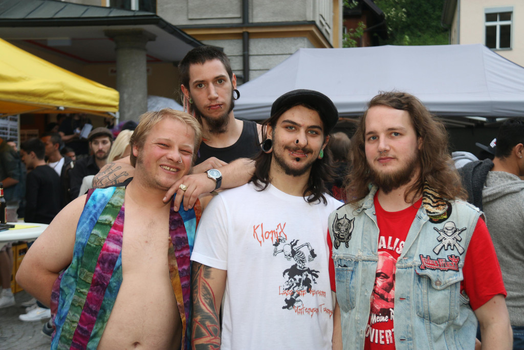 IMG_6857_Punkband Hush.JPG