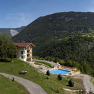 ritzlerhof_aussenansicht1_sommer13.jpg