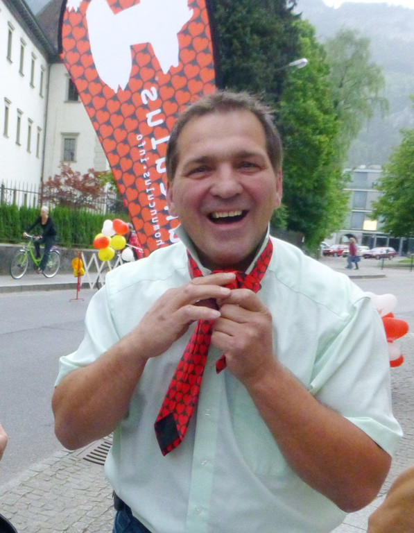 Puppen34Robert-Krawatte.jpg