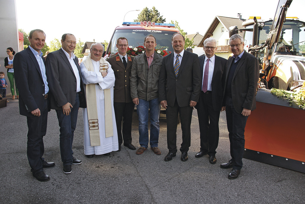 Feuerwehr_Bauhof_Fahrzeugweihe_2014-05-18_DSC04153.jpg