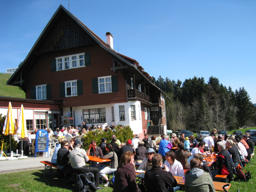 Auftritt Bierblosn Pfaenderdohle _2__jpg-1271598312