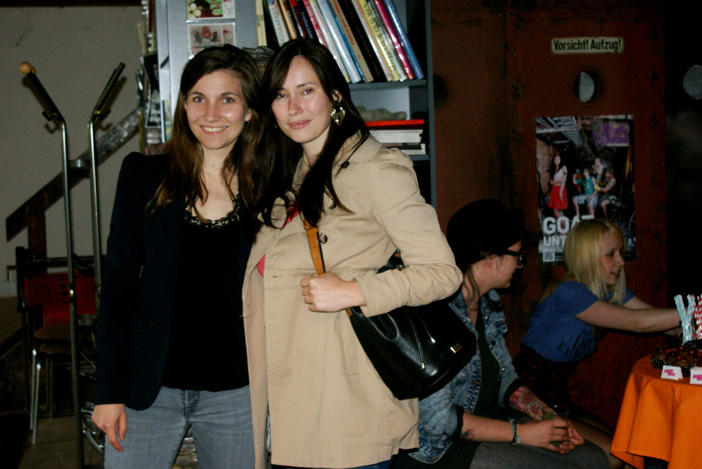 28 Constanze und Nadeschka.JPG